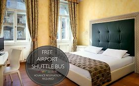 Caesar Prague 4*
